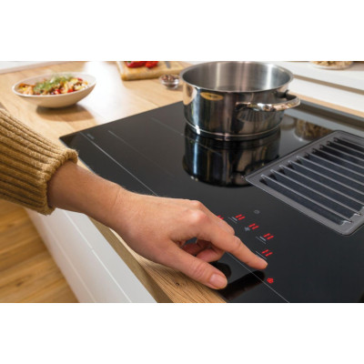 Gorenje Варильна поверхня індукційна, 83см, розширена зона, вбудована витяжка, 620м.куб/год, чорний Gorenje Варильна поверхня індукційна, 83см, розширена зона, вбудована витяжка, 620м.куб/год, чорний