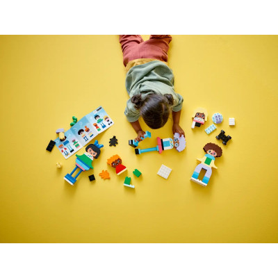 LEGO Конструктор DUPLO Town Конструктор людей із сильними емоціями