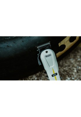 Moser Машинка для стрижки WAHL Super Taper Cordless, акум., роторний мотор, насадок-4, гребінець, олія в компл, сталь, білий