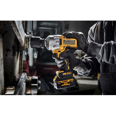 DeWALT Гайковерт ударний аккумуляторний DeWALT XR Li-Ion 18В 1626Нм 0-1200об/хв 0-1890уд/хв 1/2" 3.5кг без АКБ та ЗП DeWALT Гайковерт ударний аккумуляторний DeWALT XR Li-Ion 18В 1626Нм 0-1200об/хв 0-1890уд/хв 1/2" 3.5кг без АКБ та ЗП
