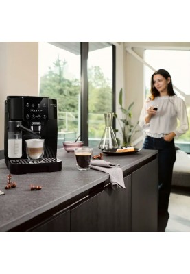 Delonghi Кавомашина Magnifica Start, 1.8л, зерно+мелена, автомат.капуч, дисплей, авторецептів -4, чорний