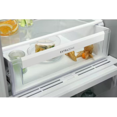 Electrolux Холодильна камера вбудована, 177x55х55, 309л, А++, ST, дисплей, білий