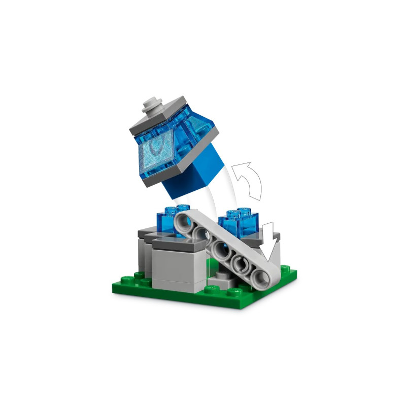 LEGO Конструктор Minecraft Напад на село з повітряною кулею Ґаст