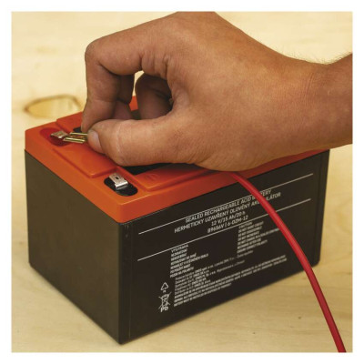 Акумуляторна батарея EMOS B9656V, AGM, 12V, 15Ah, fast 6,3mm Акумуляторна батарея EMOS B9656V, AGM, 12V, 15Ah, fast 6,3mm