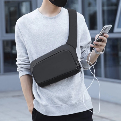 Чоловіча сумка через плече Mark Ryden MR8893 із USB-портами (Чорний)