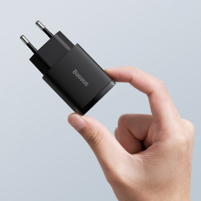 МЗП Baseus Compact Quick Charger 20W QC+PD (1USB-A/1C) (CCXJ-B) Black