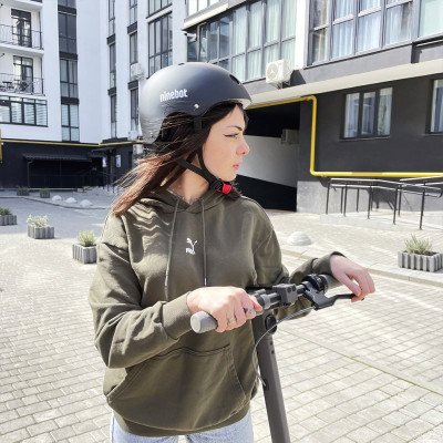 Захисний шолом Segway Ninebot (L) Black (54-60см) (AB.00.0020.50) Захисний шолом Segway Ninebot (L) Black (54-60см) (AB.00.0020.50)