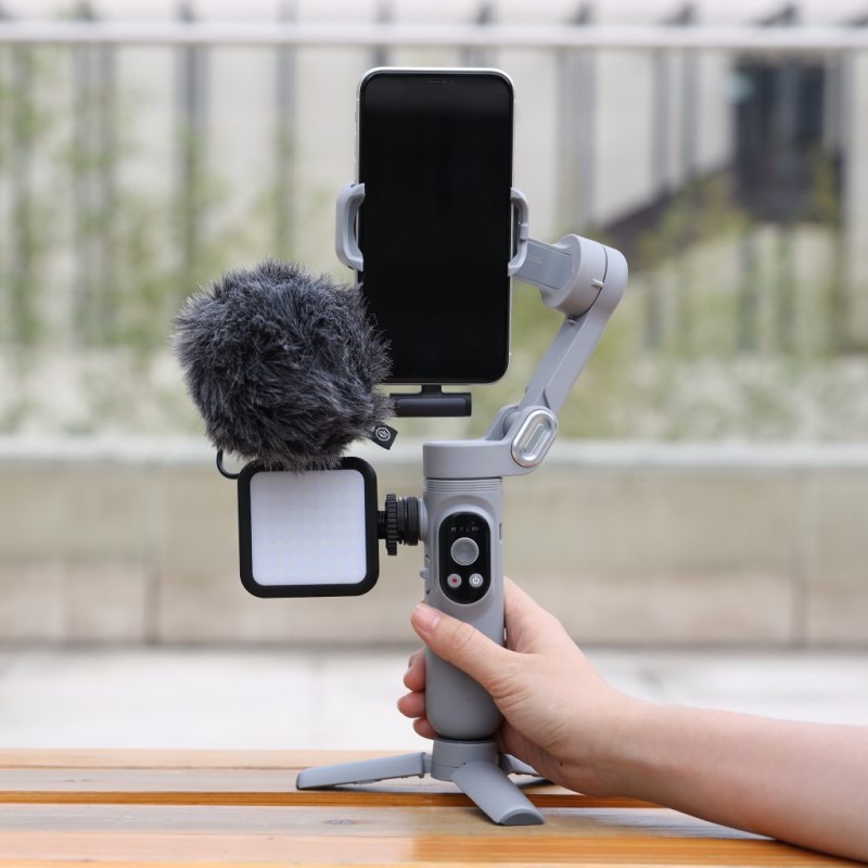 Триосьовий стабілізатор AOCHUAN Professional Gimbal Stabilizer for Smartphone SMART X Сірий (AOCHUAN-SMARTX-G)