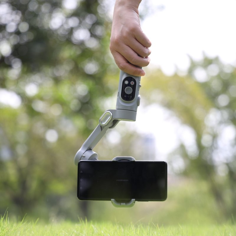 Триосьовий стабілізатор AOCHUAN Professional Gimbal Stabilizer for Smartphone SMART X Сірий (AOCHUAN-SMARTX-G)
