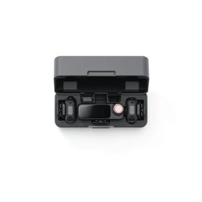 Бездротова мікрофонна система DJI Mic 3 (2TX +1RX + Зарядний кейс) (CP.RN.00000480.01) Бездротова мікрофонна система DJI Mic 3 (2TX +1RX + Зарядний кейс) (CP.RN.00000480.01)