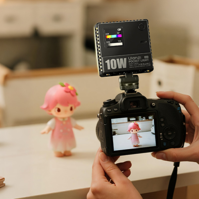 Накамерне світло Ulanzi C01RGB 10W Pocket light (L205)