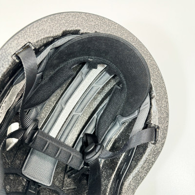 Захисний шолом Livall C21 (L) Midnight Black (57-61см), сигнал стопів (LIV-000C21-5341)