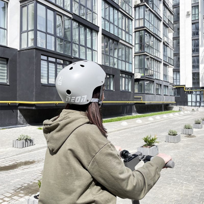 Захисний шолом Neon (M) Grey (44-52см) (NA36E9)