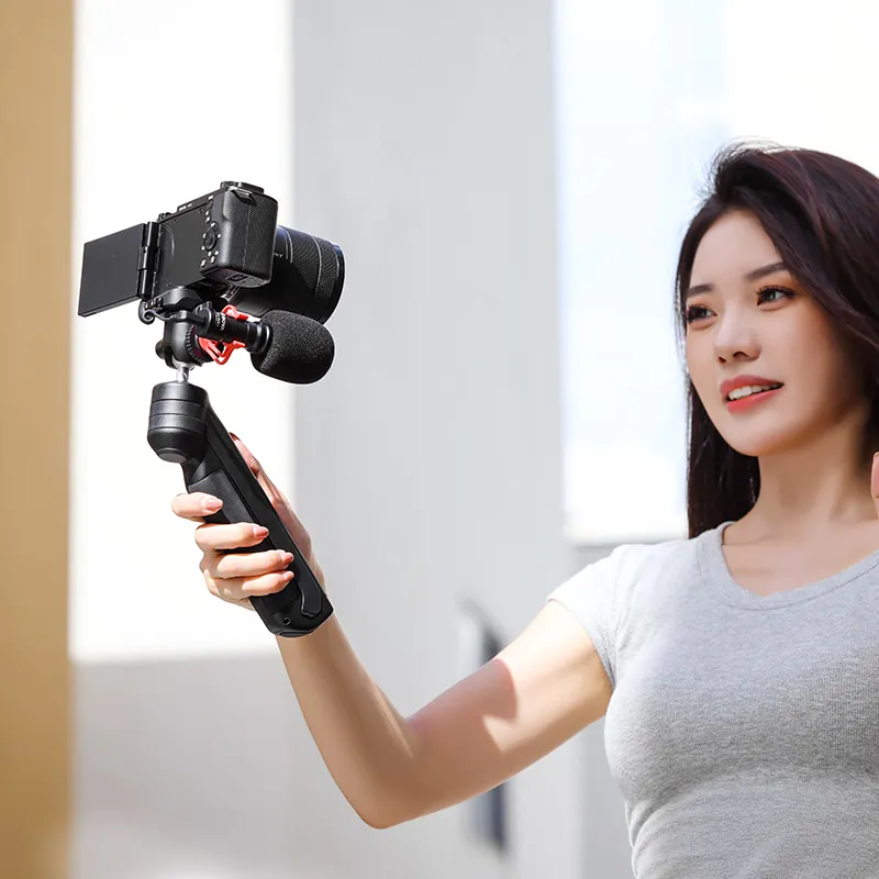 Ручка мініштатив Ulanzi TT38 One-click Opening Tripod (T070GBB1)