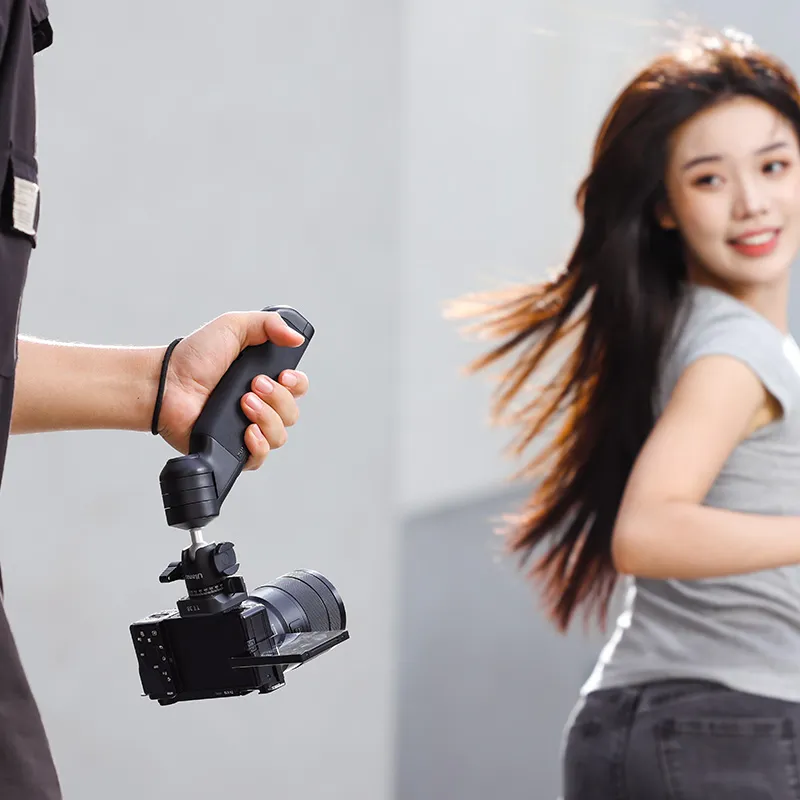 Ручка мініштатив Ulanzi TT38 One-click Opening Tripod (T070GBB1)