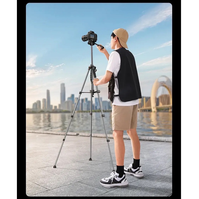 Штатив UGREEN LP661 Professional Tripod for Phone & Camera(UGR-15187) (UGR-15187)