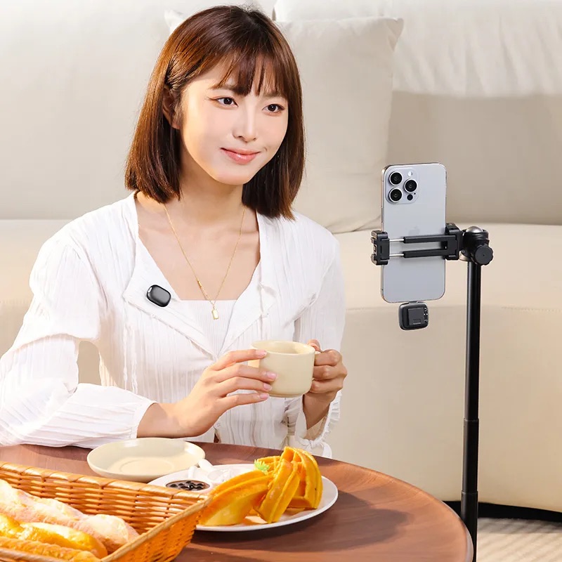 Бездротова мікрофонна система Ulanzi A30 Tiny dual-mic (Type-C) White (A013GBW1) (A013GBW1)