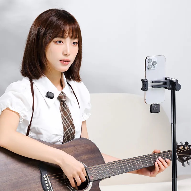 Бездротова мікрофонна система Ulanzi A30 Tiny dual-mic (Type-C) White (A013GBW1) (A013GBW1)