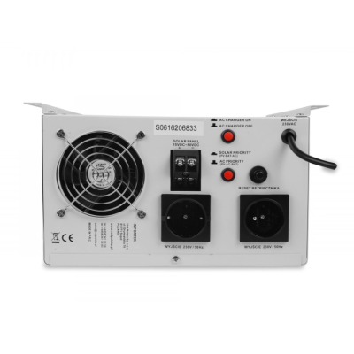 Гібридний ДБЖ/інвертор Volt Polska SINUS PRO 1000 S 12/230V 700/1000W + 30A MPPT (3SPS100012)