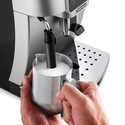 Кавомашина автоматична Delonghi Magnifica Start ECAM 220.30.SB