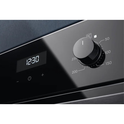Духовка електрична Electrolux EOF5C50BZ Духовка електрична Electrolux EOF5C50BZ