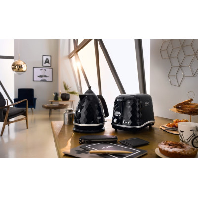 Електрочайник Delonghi KBJ 2001.BK