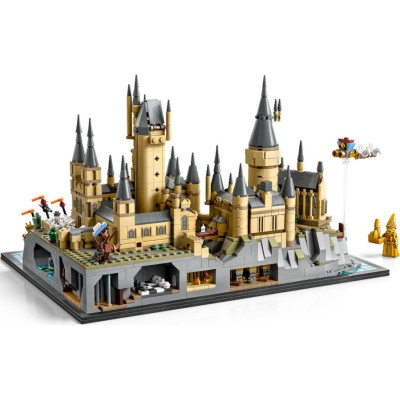 Блоковий конструктор LEGO Територія та Замок Хогвартс (76419)