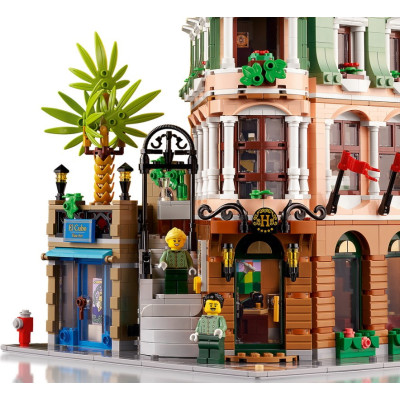 Блоковий конструктор LEGO Icons Бутік-готель (10297)