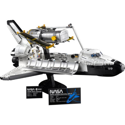 Блоковий конструктор LEGO Creator Космічний шаттл NASA Discovery (10283) Блоковий конструктор LEGO Creator Космічний шаттл NASA Discovery (10283)