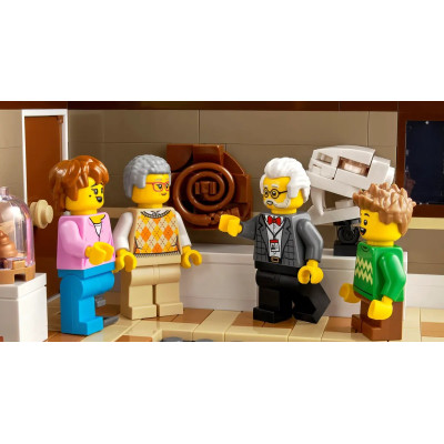 Блоковий конструктор LEGO Icons Музей природної історії (10326)