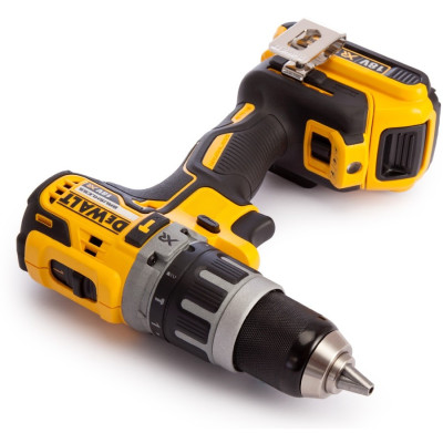 Шурупокрут DeWALT DCD796P2