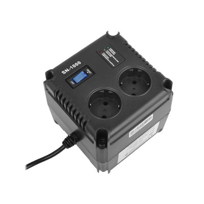 Стабілізатор Gemix SN-1000 1000VA (700 Вт), вход. напряжение 140-260В, вых напряжение 220В +-6,8% 50 Гц, цифровые индикаторы