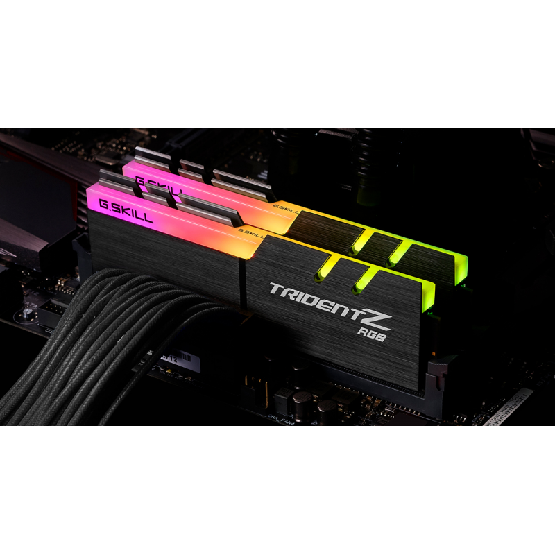 Пам'ять 16Gb x 2 (32Gb Kit) DDR4, 3600 MHz, G.Skill Trident Z RGB, Black, 18-22-22-42, 1.35V, з радіатором (F4-3600C18D-32GTZR)