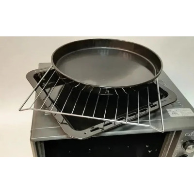 Електродуховка Castle CPE-50M Black/Gray, 1600W, 50 л, конвекція, подвійне термостійке скло, підсвітка, схований нижній нагрівальний елемент, таймер, термостат, сховані регулятори, 2 емальовані протвеня та 1 решітка