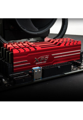 Пам'ять 8Gb DDR4, 3200 MHz, ADATA XPG GAMMIX D10, Red, 16-20-20 1.35V, з радіатором (AX4U32008G16A-SR10)