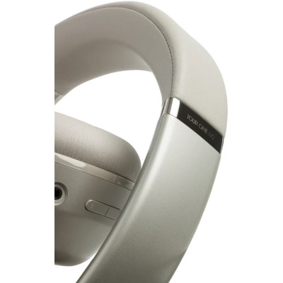 Bluetooth Stereo JBL Tour One M2 (JBLTOURONEM2CPG) Champagne UA