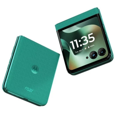 Смартфон Motorola Razr 70 8/256Gb Sporting Green (PBB60054UA) (No Adapter) UA UCRF