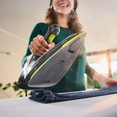 Праска з парою Braun FreeStyle 7 FI 7255 GR Black/Green UA Праска з парою Braun FreeStyle 7 FI 7255 GR Black/Green UA