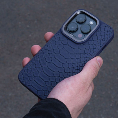 Чохол Kajsa Snake Pattern iPhone 15 Pro light gray