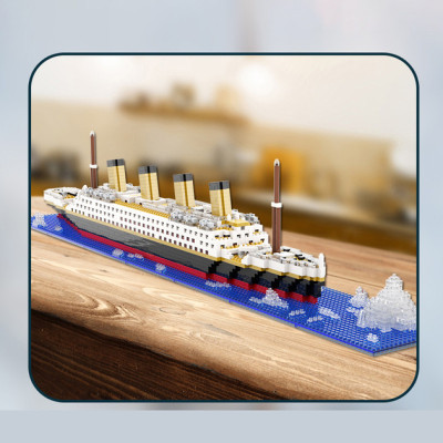 Конструктор корабель Titanic (1878 деталей) Конструктор корабель Titanic (1878 деталей)