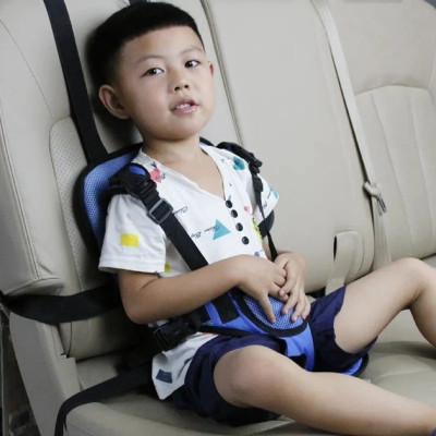 Безкаркасне дитяче автокрісло, крісло для дитини в машину, дитяче автомобільне крісло