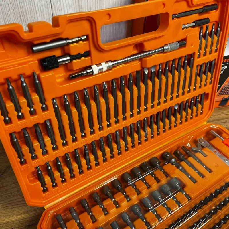 Набір біт і насадок Amartisan з тріскачкою та подовжувачами 258 предметів у кейсі