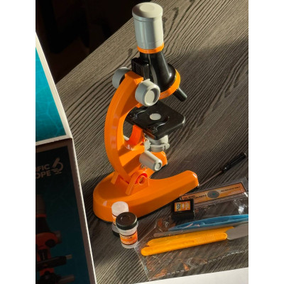 Дитячий мікроскоп Scientific Microscope збільшує у 1200 разів