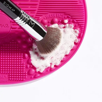 Килимок для чищення та миття косметичних кистей Brush Spa Силіконовий килимок для ефективного очищення кистей для макіяжу Килимок для чищення та миття косметичних кистей Brush Spa Силіконовий килимок для ефективного очищення кистей для макіяжу