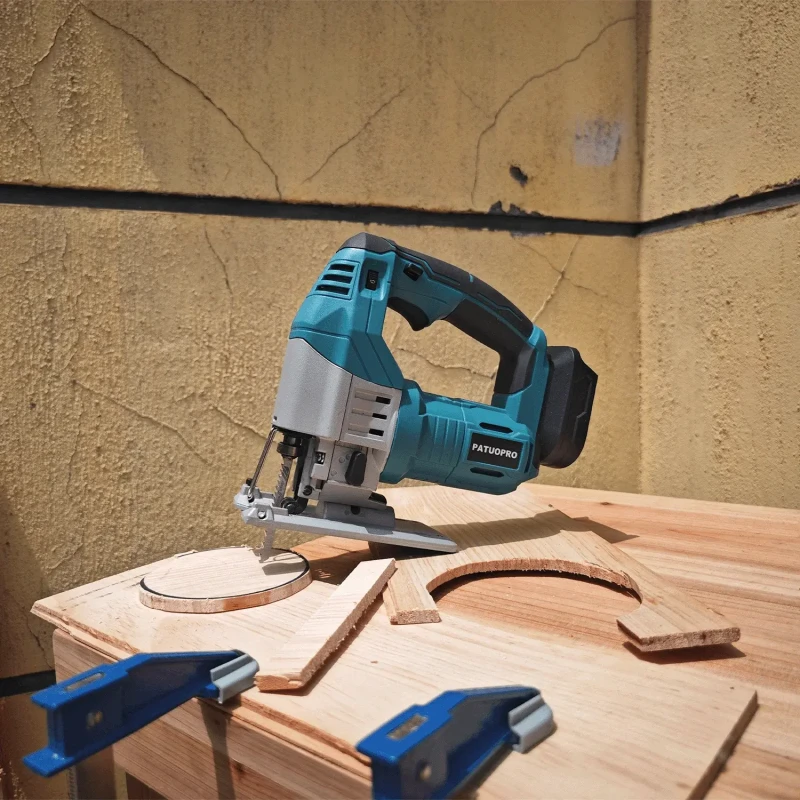 Лобзик акумуляторний  21В 6 Ач Безщітковий Лобзик акумуляторний  21В 6 Ач Безщітковий