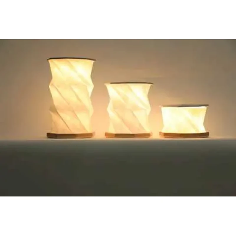 Настільний обертовий світильник - нічник Rotating lamp USB з вбудованим акумулятором і сенсорним керуванням