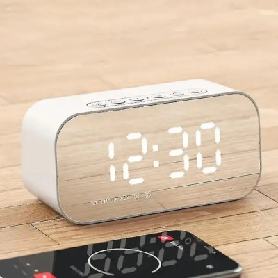 Портативна колонка Bluetooth з годинником Q5 BT