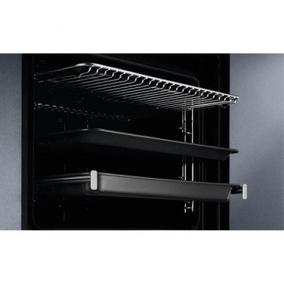 Духовка електрична Electrolux EOB7S31V