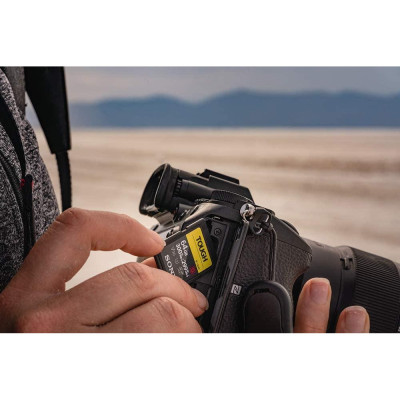 Карта пам'яті Sony 32 GB SDHC UHS-II U3 V90 TOUGH SF32TG