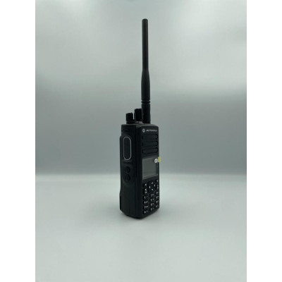 Професійна портативна рація Motorola DP 4800e VHF